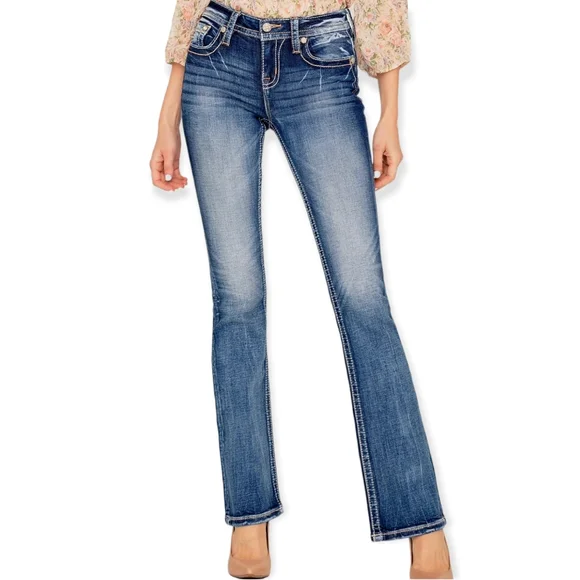 Jeans Miss Me Boot Cut Brodés Et Stretch - Taille 27 X 34, Neuf Avec étiquettes | Coupe Boot Cut, Délavage Moyen